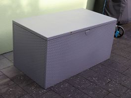 Kissenbox aus Metall grau (Gasdruckfedern)