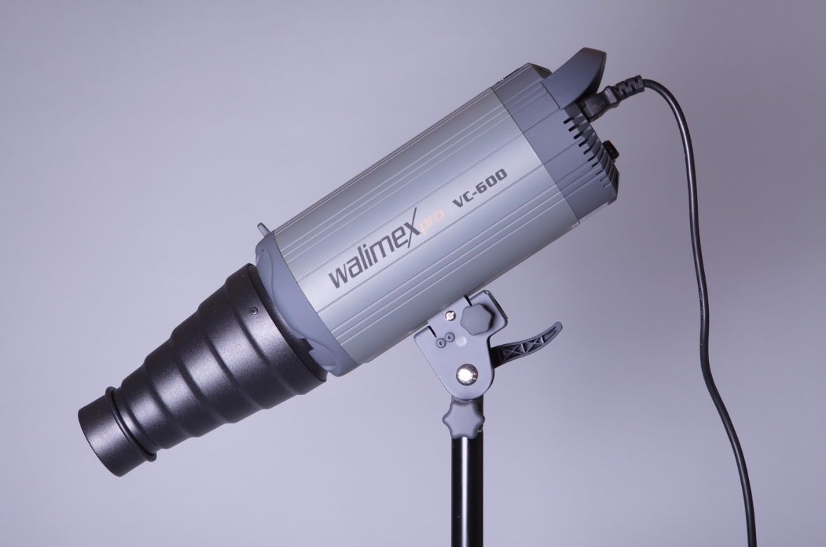 Walimex Flash: Walimex pro Studio Kit mit Zubehör – Usato da Miège venduto da GenuineY 8