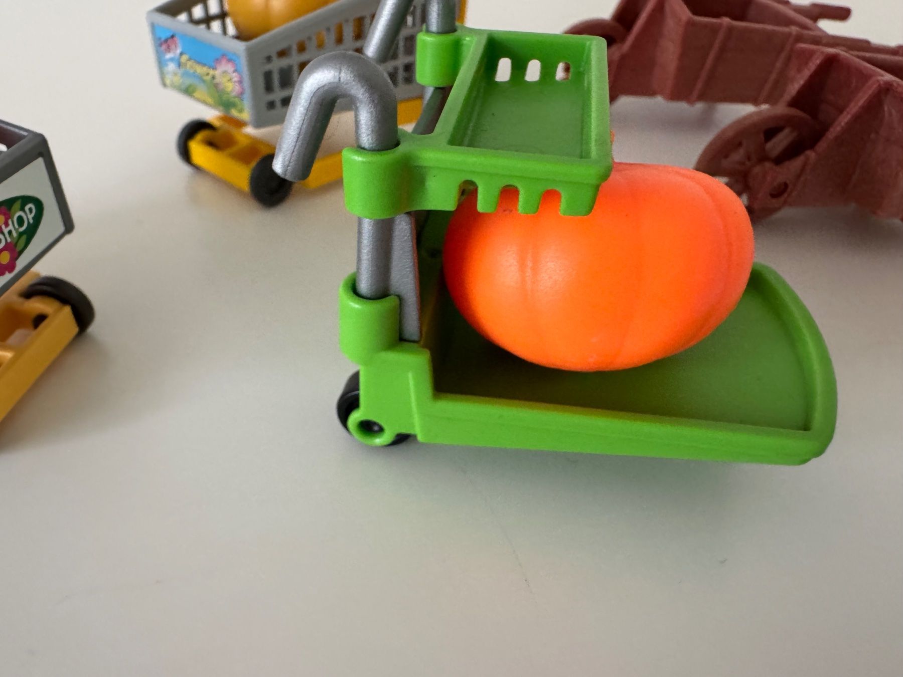 Playmobil Giocattoli: Playmobil - 5 Wägelchen – Usato da Winterthur venduto da Arma3 2