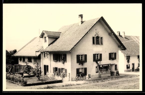 Cartoline postali: Foto-AK Remetschwil, Lebensmittel-Gesch – Usato da Berlin venduto da bartko-reher
