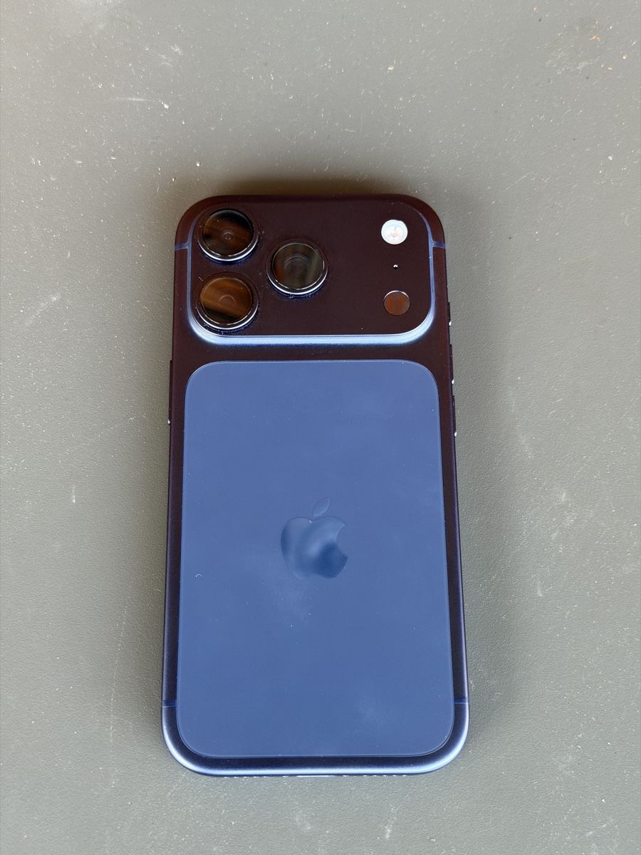 Apple Telefoni cellulari / Smartphones: Iphone 17 pro 256GB Deep Blue – Nuovo (secondo la descrizione) da Hettlingen venduto da semi76 1