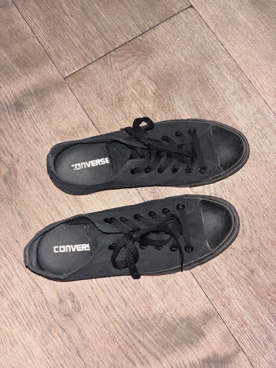 Converse Herrenschuhe: Schuhe Converse schwarz Grösse 39.5 – Gebraucht aus Safnern von jana_ee