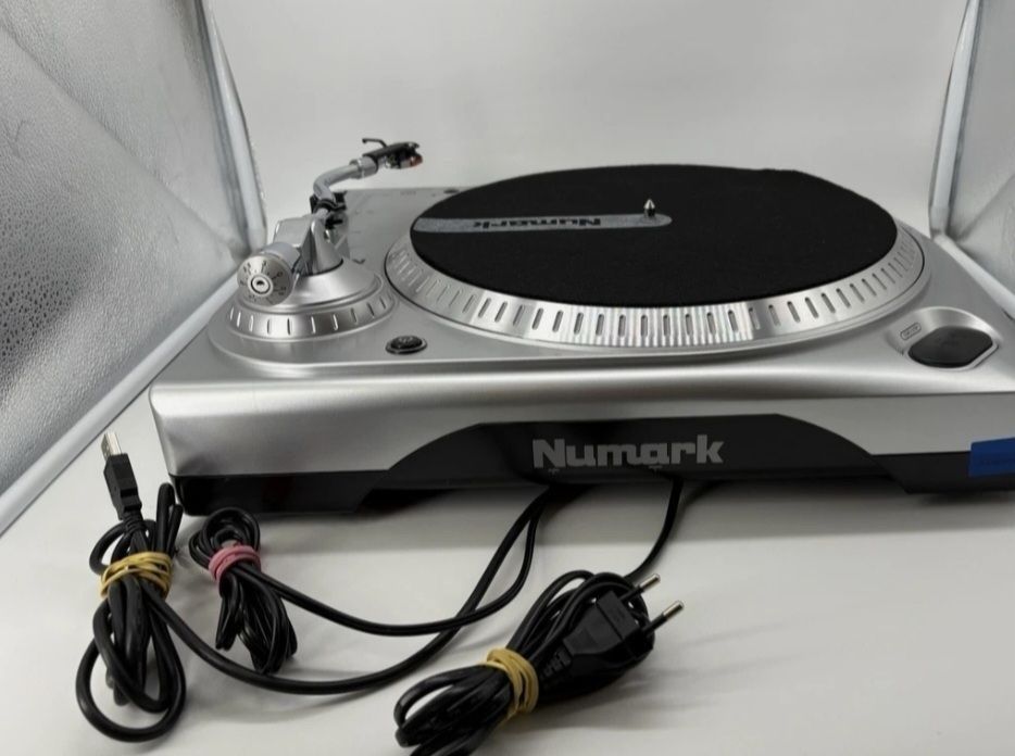 Numark Plattenspieler: Plattenspieler Numark TT USB – Gebraucht aus Gümligen von BazaarBazaar 2