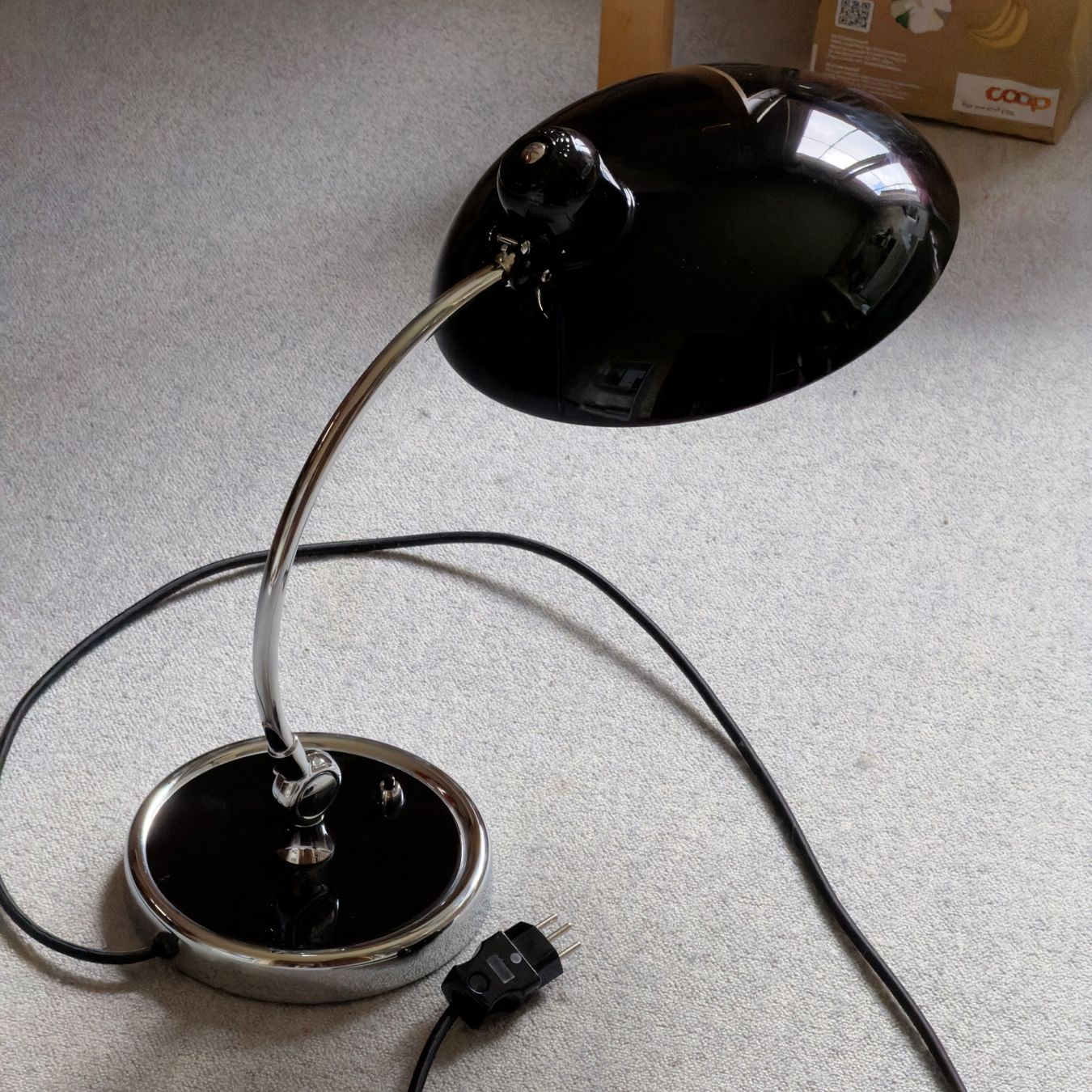Kaiser Lampen: KAISER idell 6631 Luxus Tischlampe schwarz mit CH Stecker – Gebraucht aus Heimenschwand von rialto1968