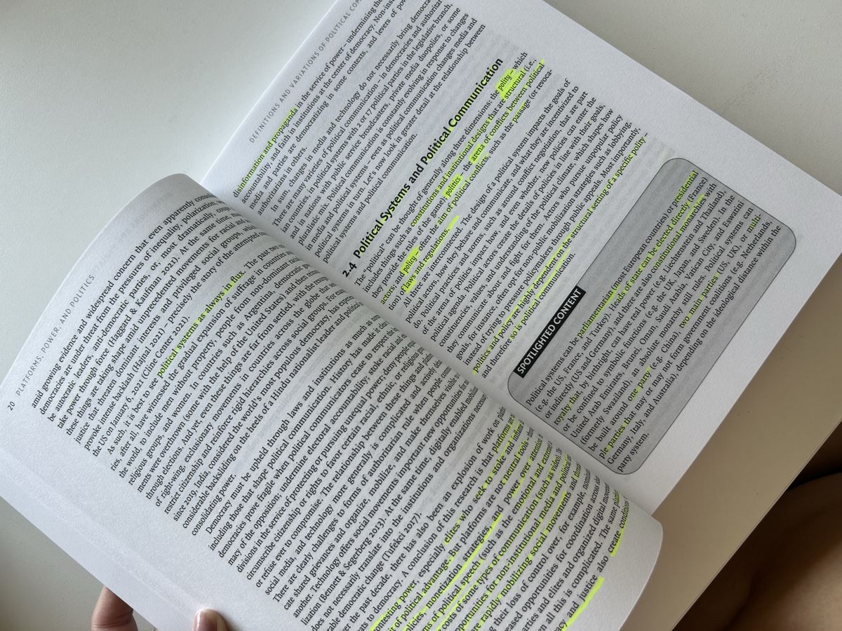 Libri: Platforms, Power and Politics - Ulrike Klinger – Usato da Baden venduto da lilylein_ 2