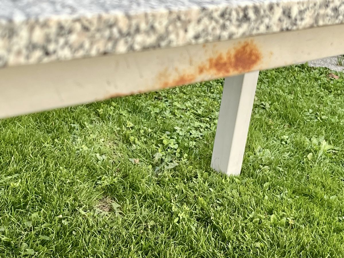 Tische: Gartentisch Steintisch Granit  – Gebraucht aus Eschen von Rev 3