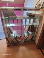 Vitrine meuble rangement verre et métal bon état