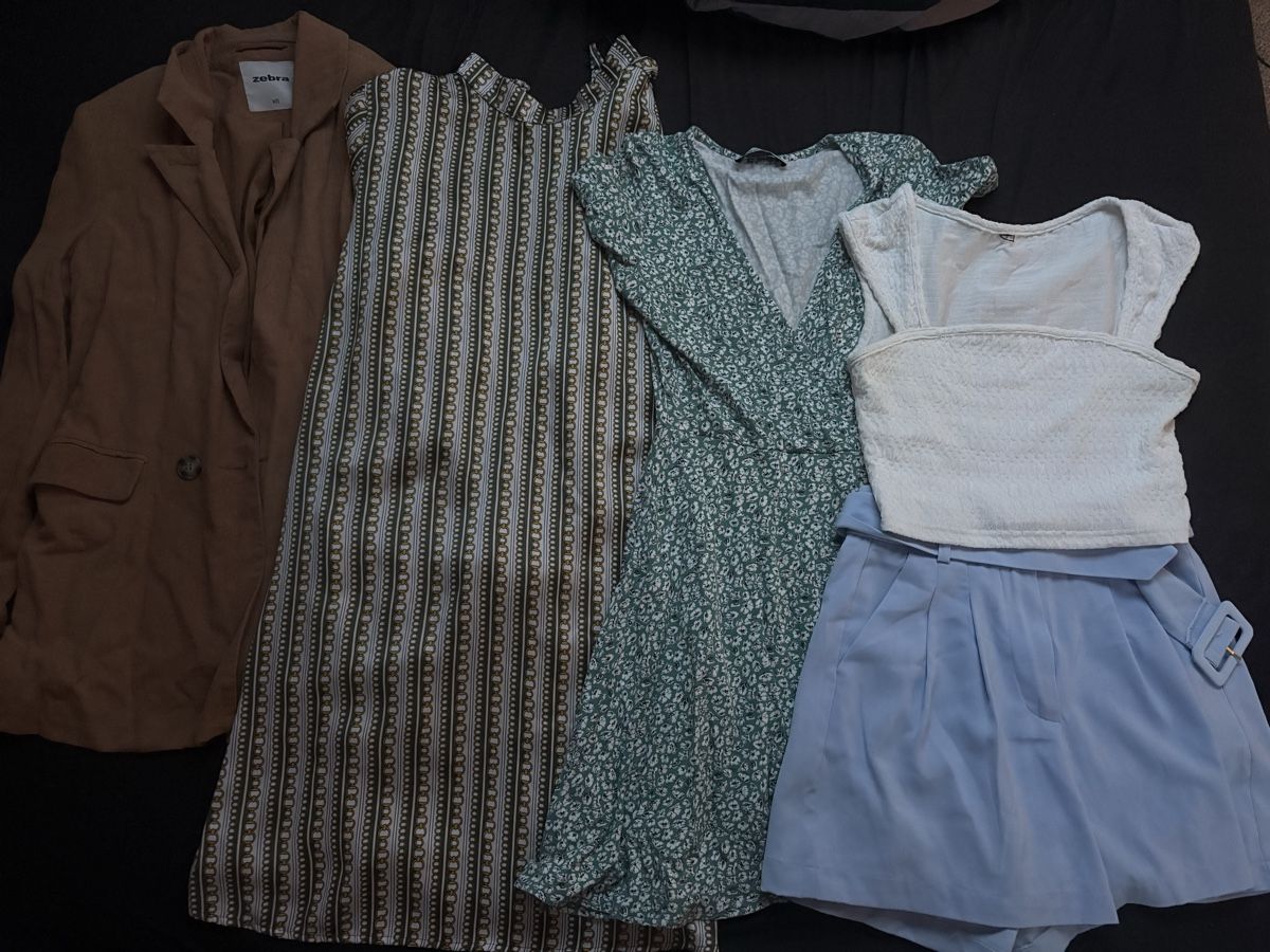 Lots de vêtements: Kleiderpaket – D'occasion à Allenwinden par ard_gy9p 1