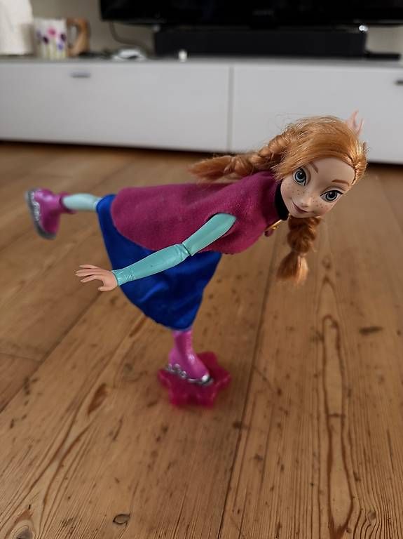 Bambole: Anna & Elsa Barbie – Usato da Hondrich venduto da leylannika