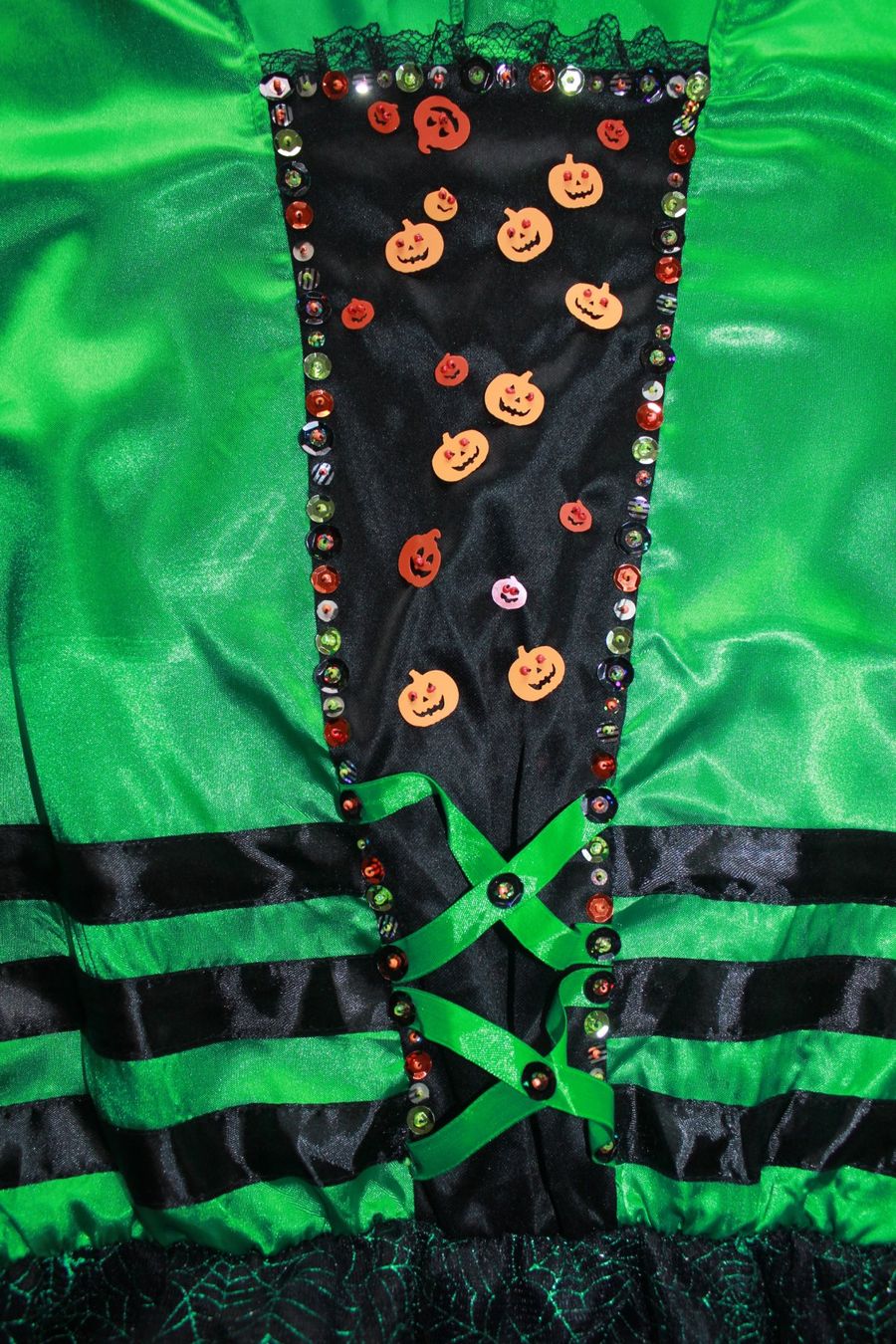 Costumi: Costume sorcière / Hexe t. M – Usato da Peseux venduto da CoolShoping 3