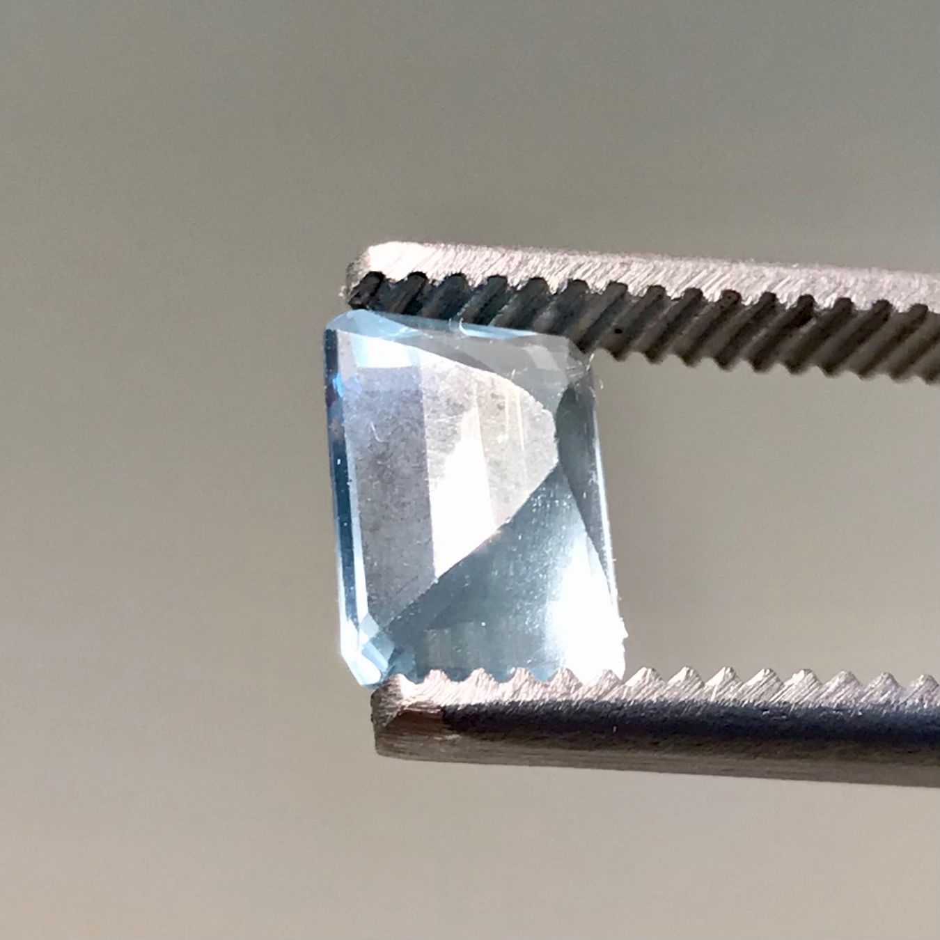 Pietre preziose: top Aquamarin Edelstein, 1.7 Karat, milchig hellblau – Nuovo (secondo la descrizione) da Biel venduto da djvalbnc 6