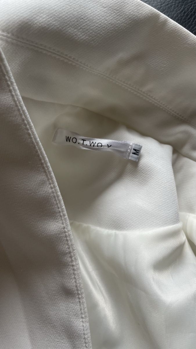 Jacken: Women's White Blazer size M – Neu (gemäss Beschreibung) aus St-Gingolph von Ynatka 3