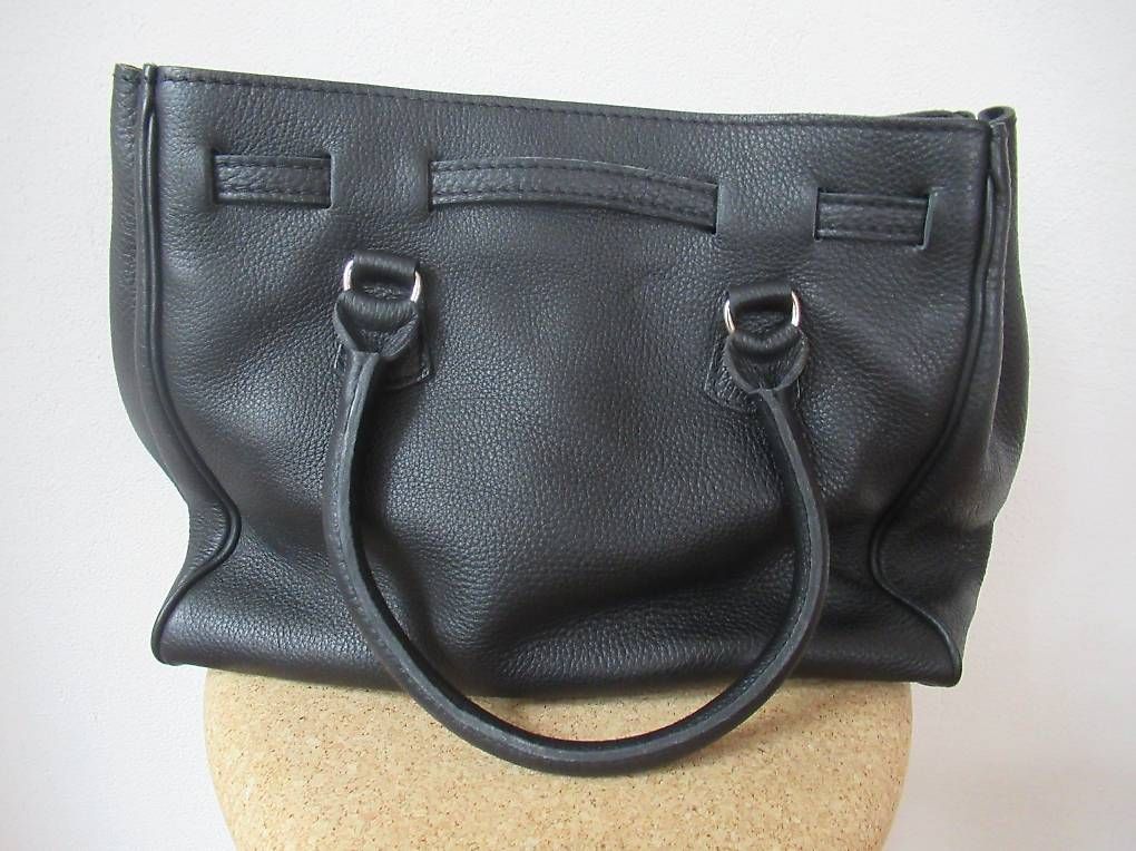 Sacs femmes: Sac Cuir noir – D'occasion à La Sarraz par jaccardmar 1
