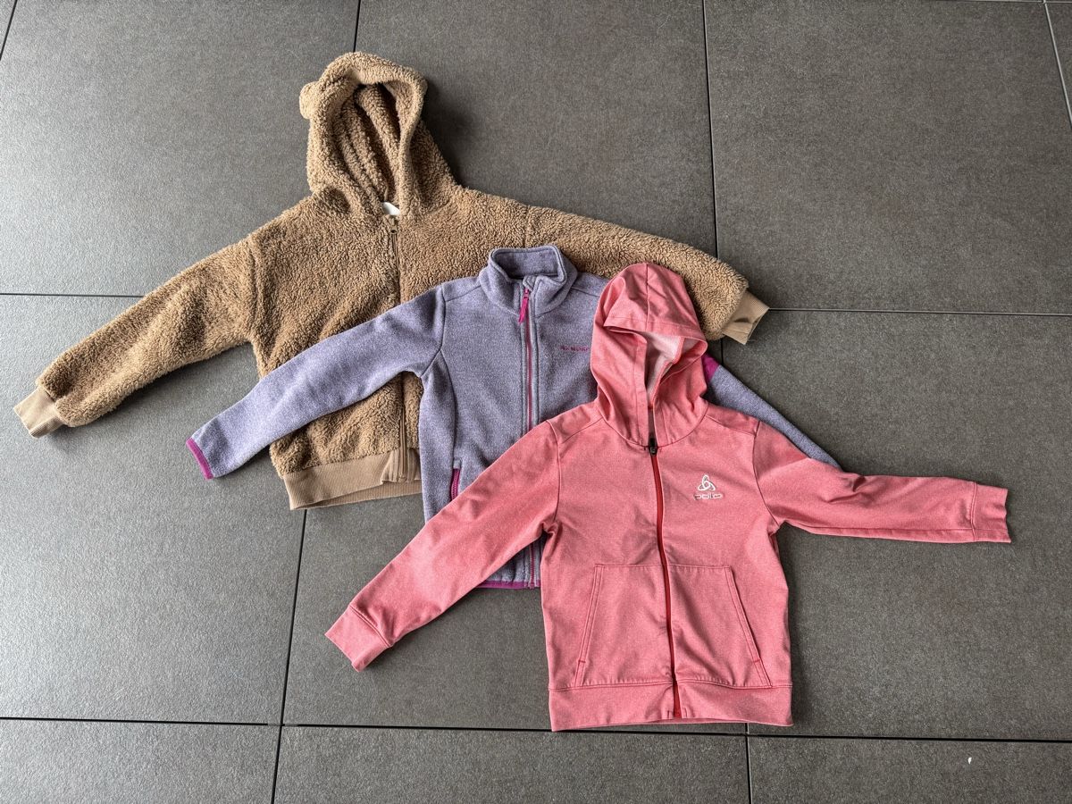 Lotti & Set di vestiti: Kleiderpaket Mädchen 116-128 – Usato da Pfäffikon ZH venduto da stepashka 5