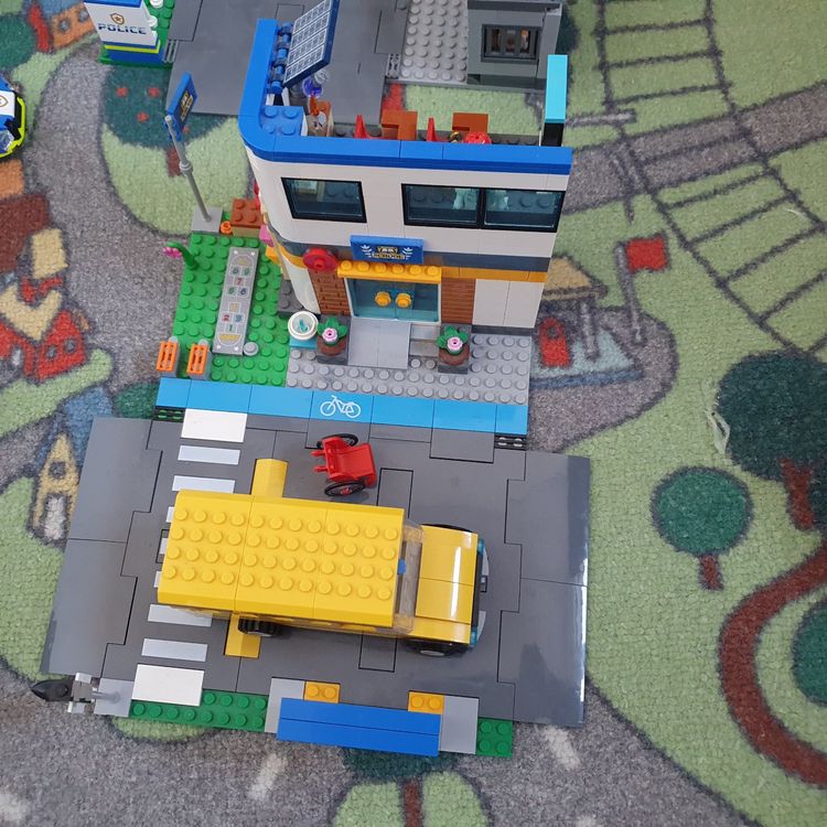 Lego Spielzeuge: Lego City – Gebraucht aus Grafenried von Zhenya 3