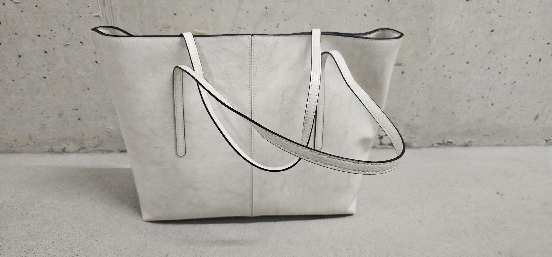 Taschen: Ledertasche – Neu (gemäss Beschreibung) aus Bern von FancyFootwork
