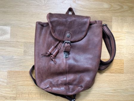 Kleiner brauner Lederrucksack
