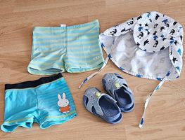 2x Badehosen, Sonnenhut, Badeschuhe