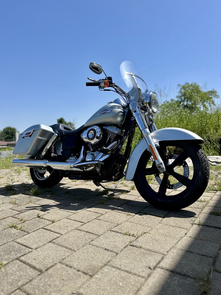 Harley-Davidson Touring: Harley-Davidson Switchback – D'occasion à Uetikon am See par jen_ghx2