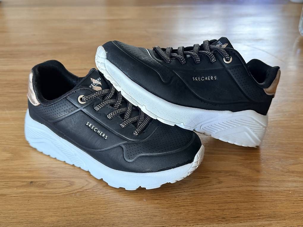Skechers Chaussures hommes: Skechers Grösse 33 – D'occasion à Gümligen par Sally777 1