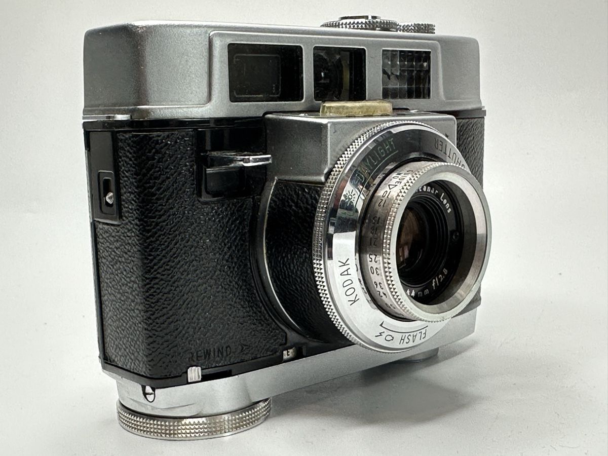 Kodak Fotocamera: Vintage Analog Kodak Motormatic 35 – Usato da zuchwil venduto da solotin74