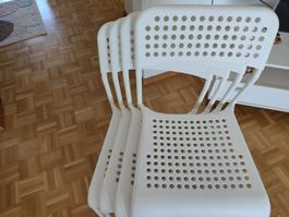 Stapelstühle weiss Kunststoff 4 Stk. gebraucht