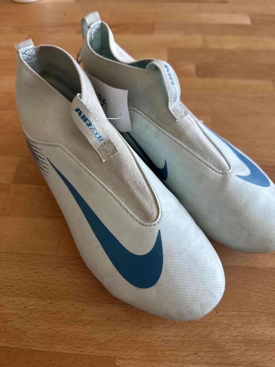 Herrenschuhe: Fussballschuhe Nike Air Zoom – Gebraucht aus Bülach von Getu5