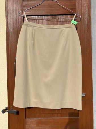 Kazarini jupe T36 beige doublée