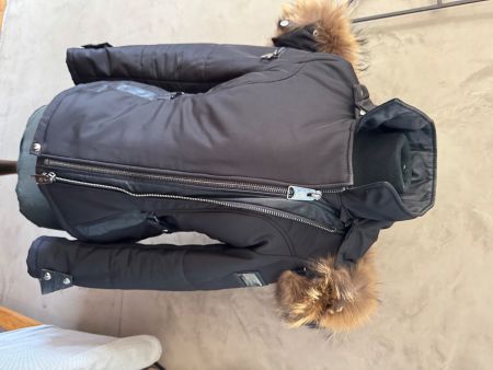 Veste Paparazzi noire avec fourrure taille M occasion