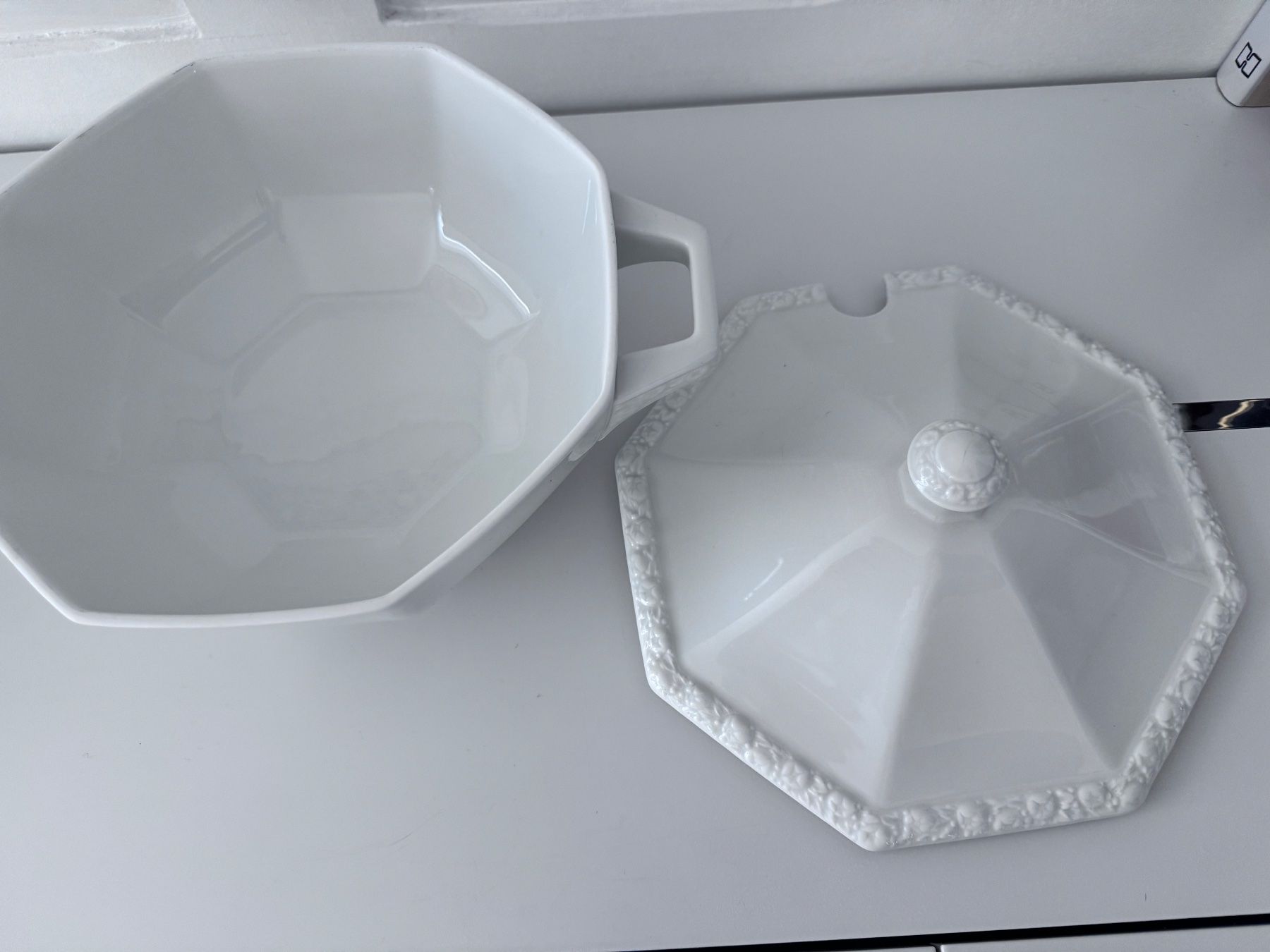 Rosenthal Schalen: Rosenthal Maria weiss Terrine / Schüssel – Gebraucht aus Meilen von Antete 5