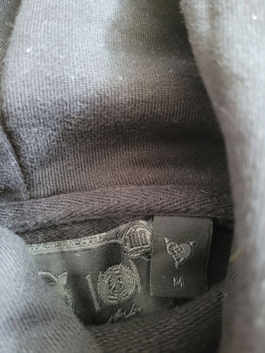 Pullover & Sweatshirts: Kapuzenpullover schwarz, Grösse M, guter Zustand – Gebraucht aus Büren NW von nie_k6382 3