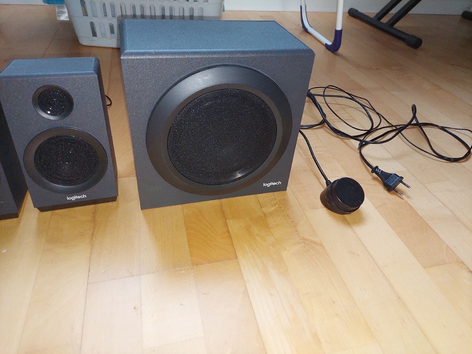 Logitech Lautsprecher: Logitech Z333 PC Lautsprecher – Gebraucht aus Arisdorf von  2