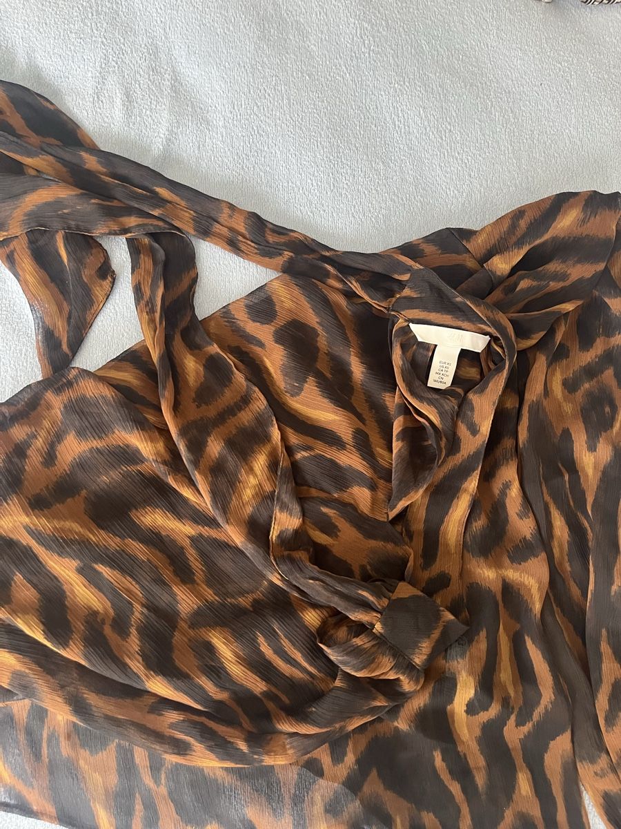 Kleiderpakete: 4 H&M Bluse, Gr. XS, verschiedene Muster, – Neu (gemäss Beschreibung) aus Olten von sae_82z2 8
