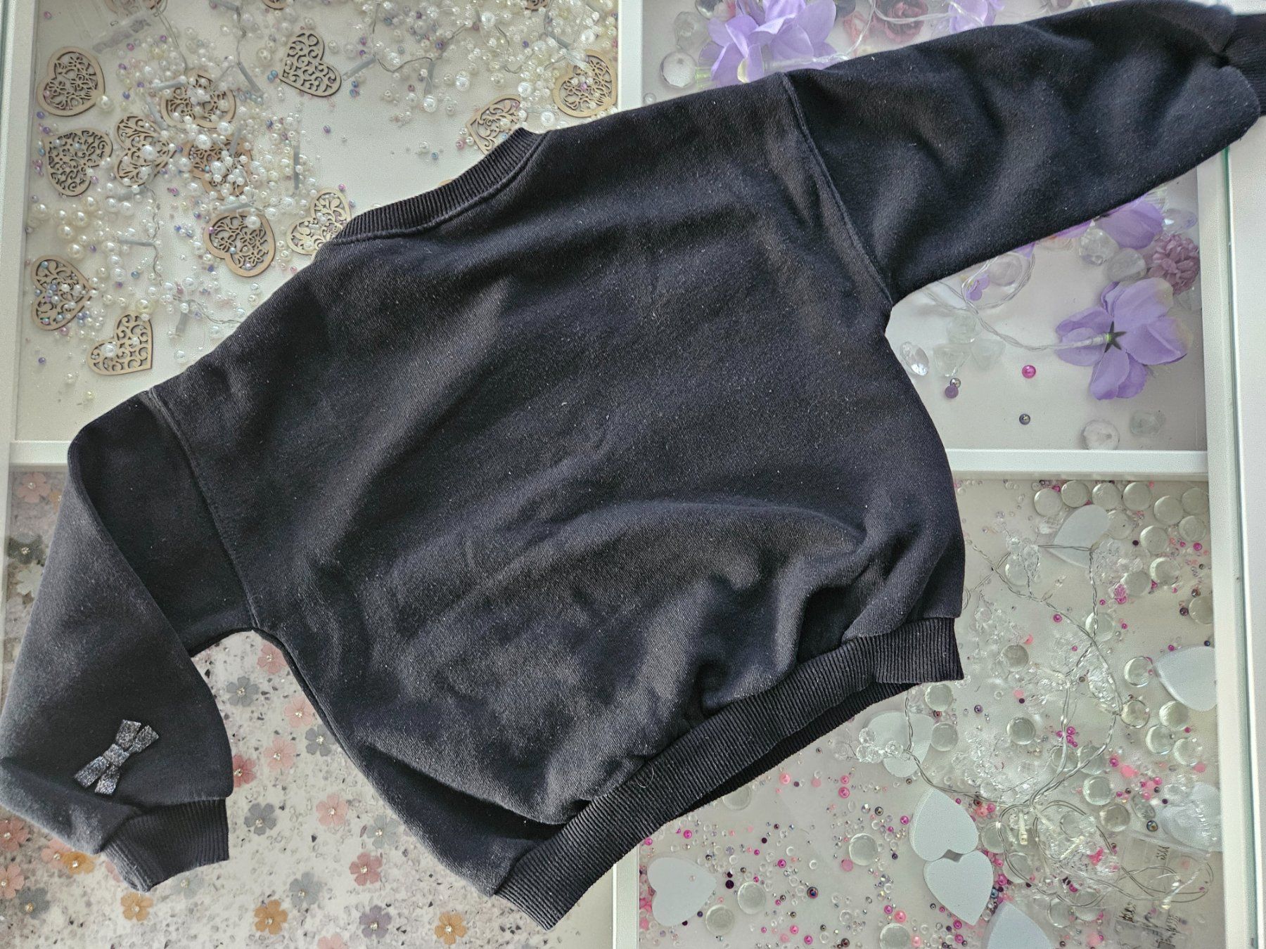 Zara Maglioni & Felpe: Zara Pullover schwarz mit Schleifen – Usato da Unterägeri venduto da Sleepbear 2