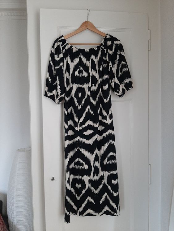 Robe H&M noire et blanche S 100 coton Kaufen auf Ricardo