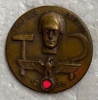 Originales "Tag der Arbeit" Abzeichen aus dem Jahr 1934