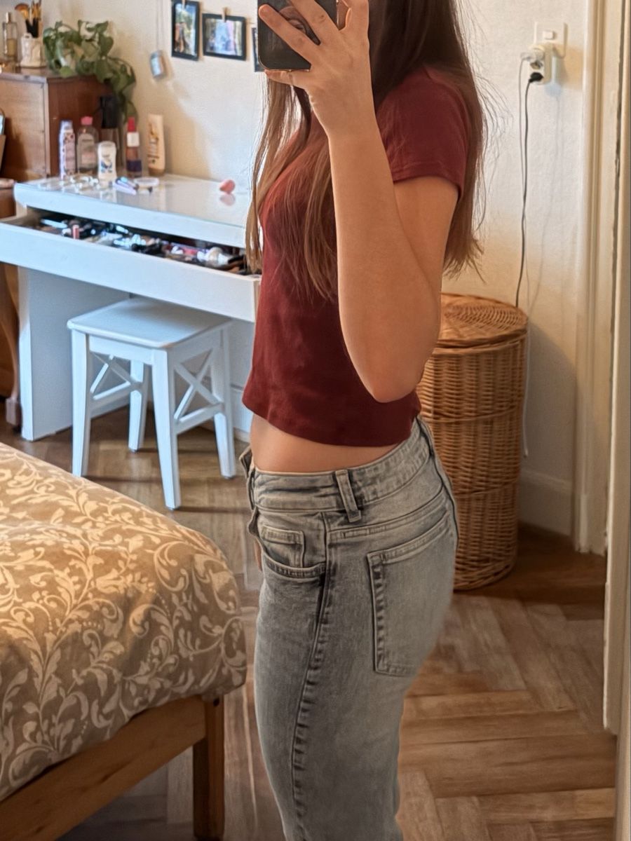 Brandy Melville Tops: Rotes Brandy Melville Top – Neu (gemäss Beschreibung) aus Basel von ibs_5cql 1
