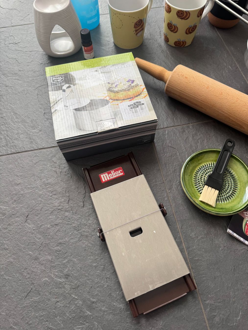 Cucine complete: 12 Stk. Küchenset – Usato da Bonstetten venduto da MJ45 2