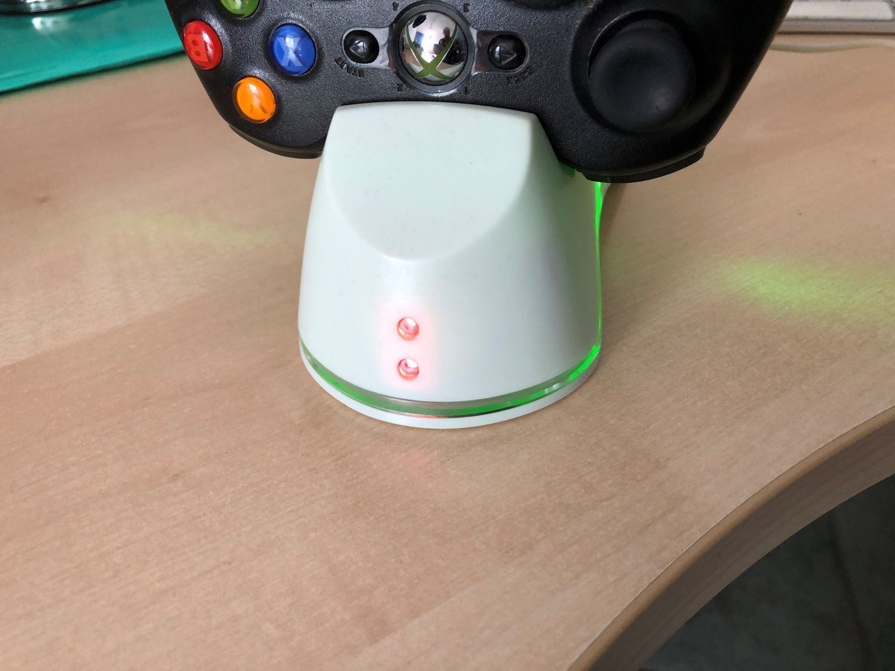 Microsoft Adattatori & Cavi: Xbox 360 Dual Ladestation Model 97721 – Usato da Arisdorf venduto da comestibles 7