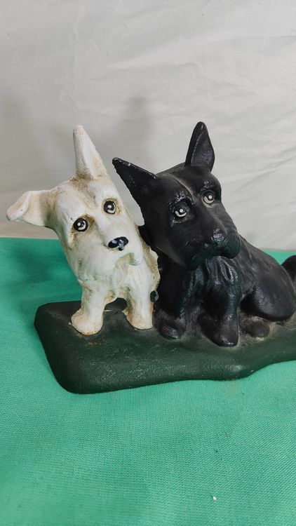 GUSSEISEN TÜRSTOPPER ZWEI HERZIGE SCHWARZ UND WEISSER HUND | Kaufen auf ...