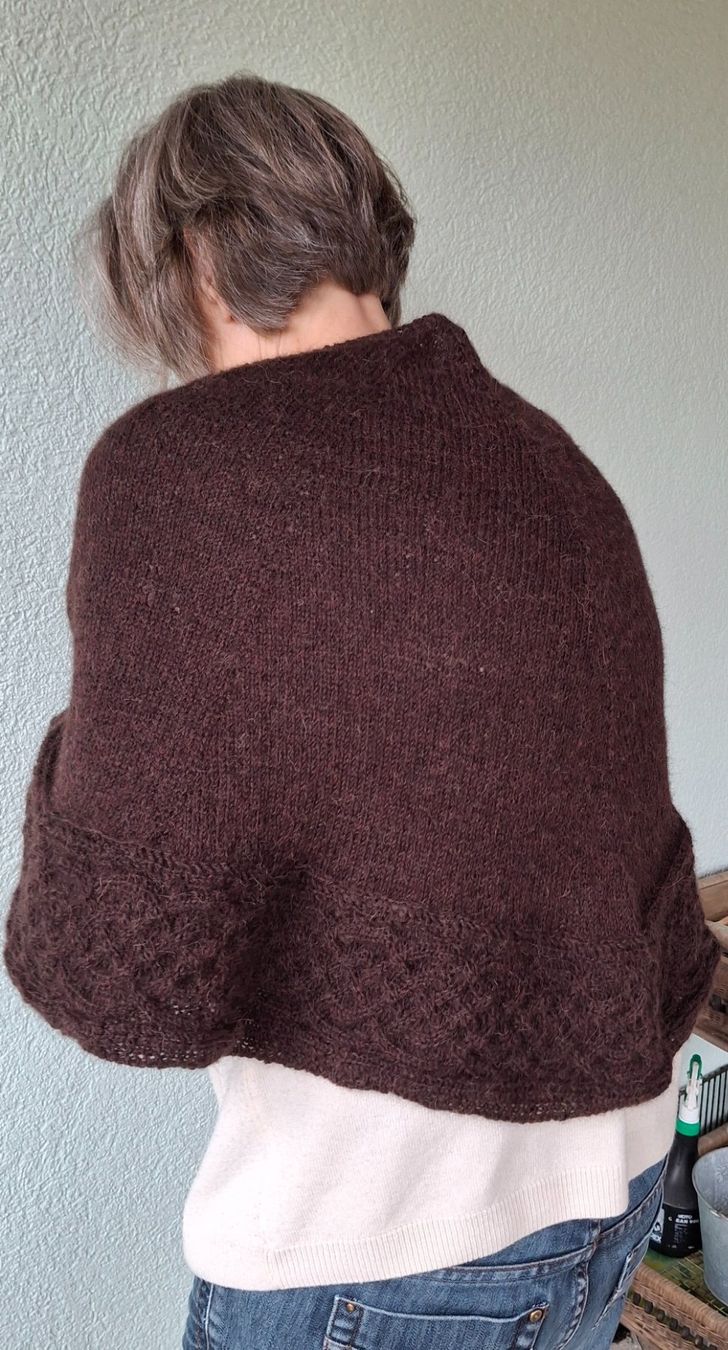 Foulard & Sciarpe: Schultertuch "Celtic Myths" mit Alpaca     NEU – Nuovo (secondo la descrizione) da Langenthal venduto da Handstrick 5
