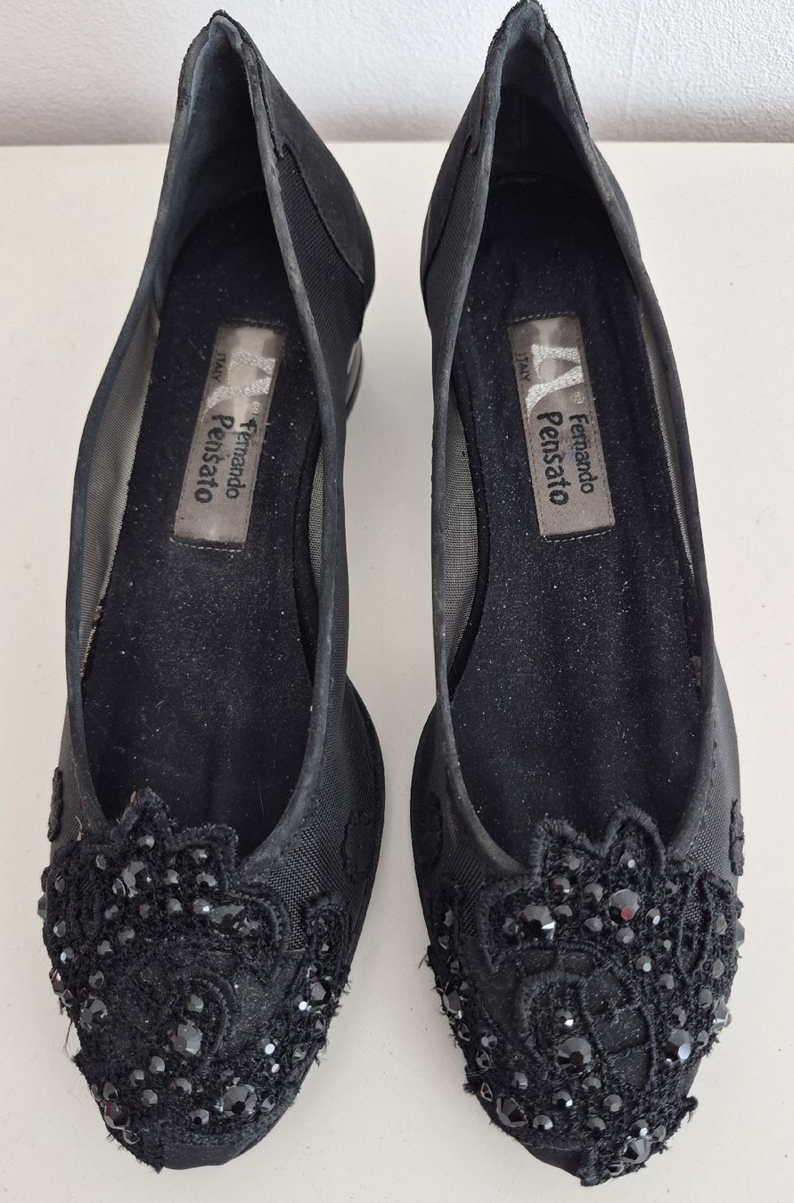 Scarpe da donna: Pensato noire – Usato da Bern venduto da dasgesuchtobjekt 2