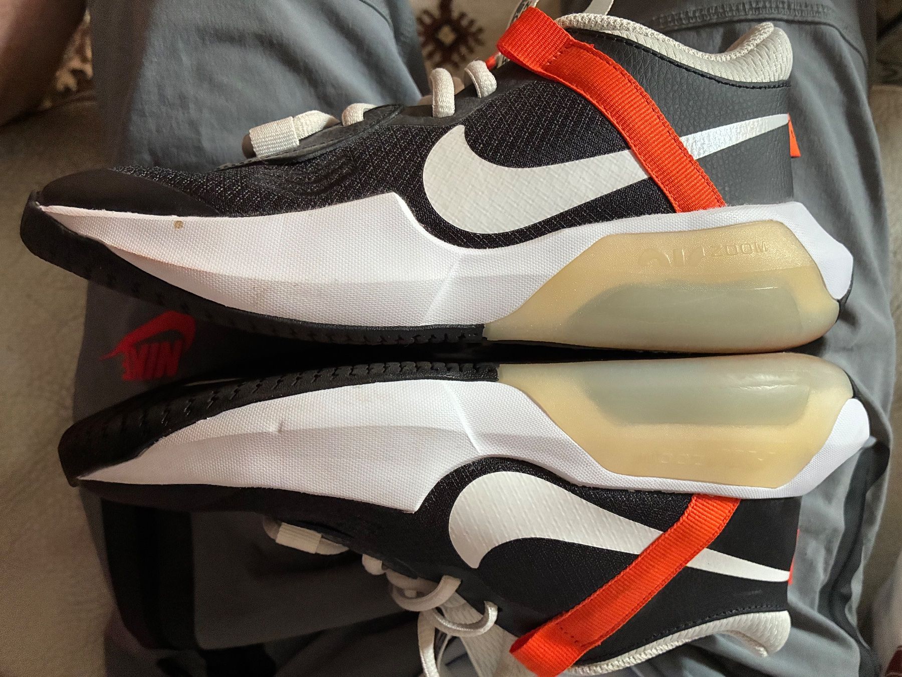 Nike Scarpe per ragazzi: Nike Basketballschuh Gr.36.5 – Usato da Thun venduto da Cypresses 5