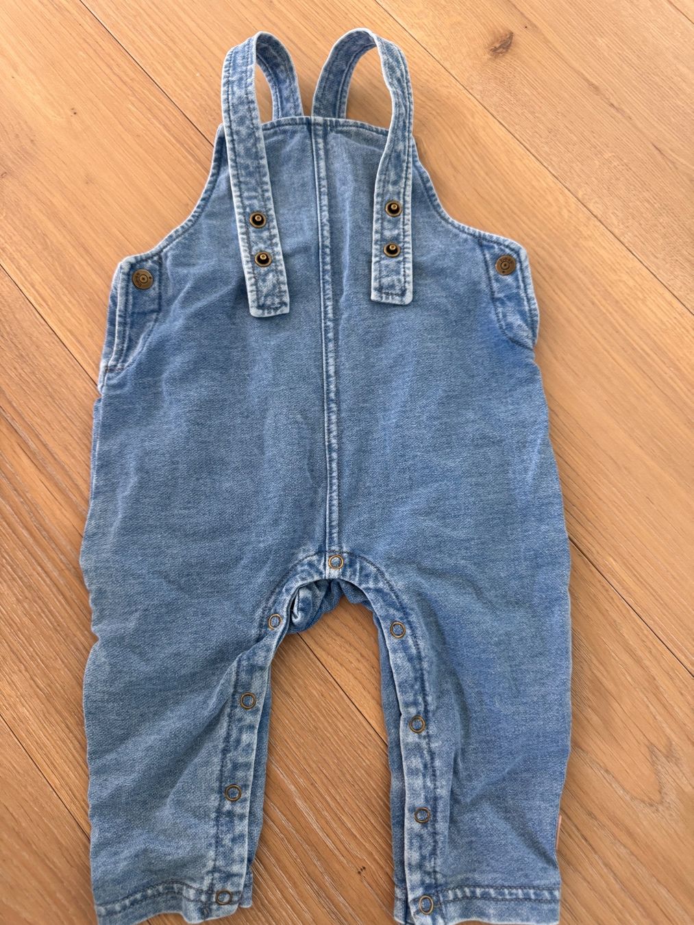 Pantaloni: Jeans Latzhose, Bess, Grösse 74 – Usato da Zumikon venduto da ver_zbp8