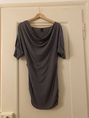 Graues Oberteil / Kleid