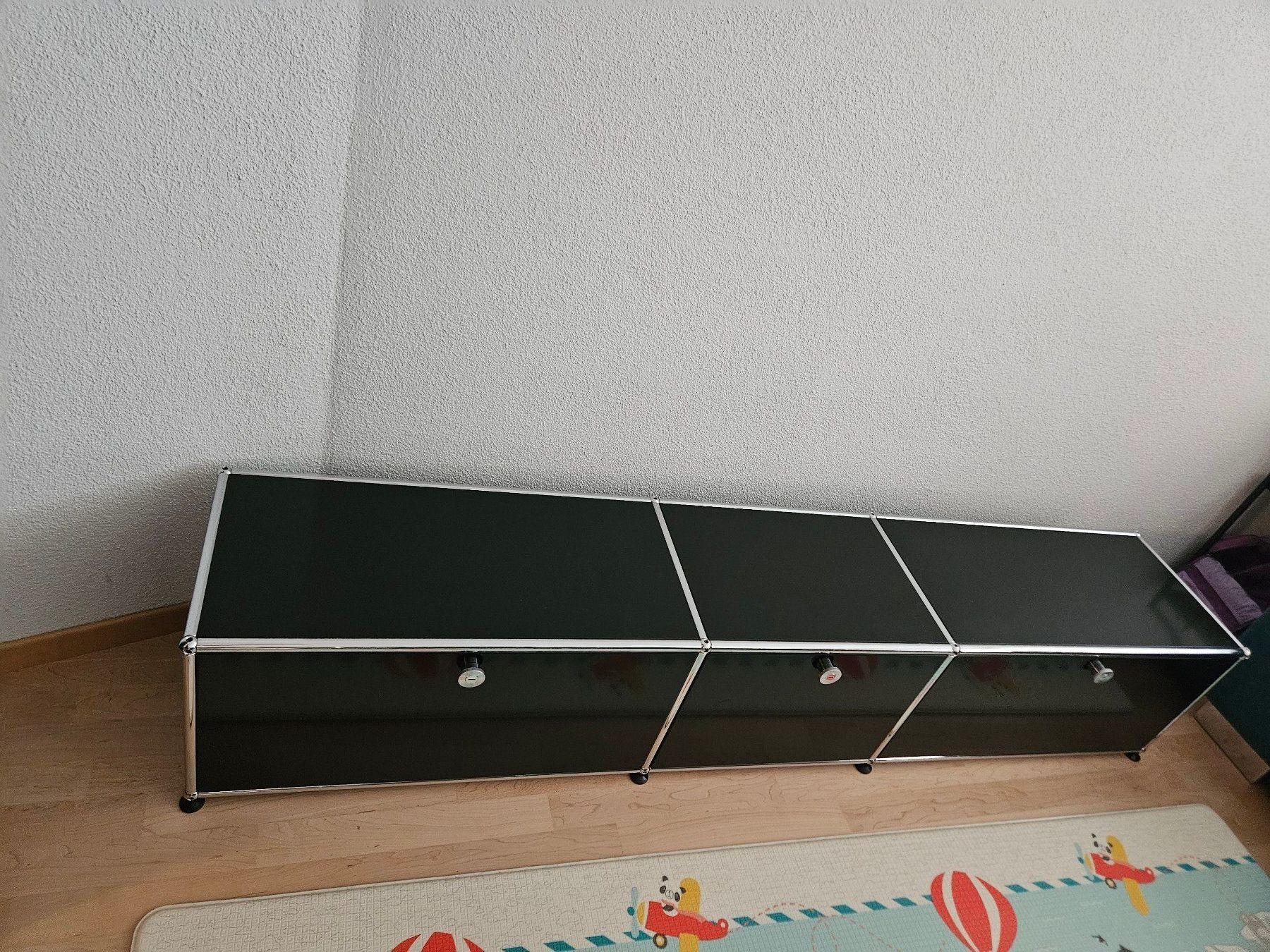 USM TV Möbel: USM Haller Sideboard, 3 Elemente, graphitschwarz – Gebraucht aus Frauenfeld von Jatravartid1942 1