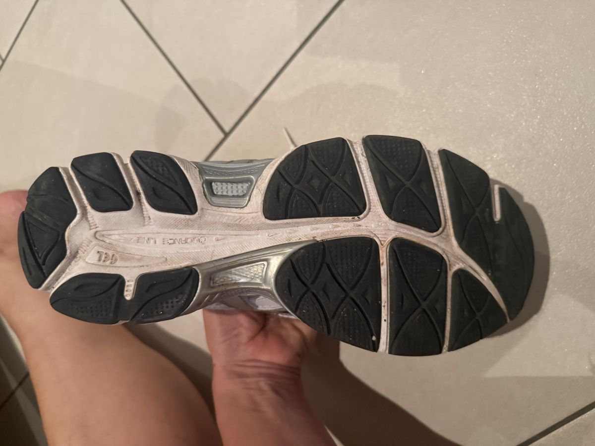Asics Scarpe da uomo: Asics Sneakers – Usato da Mülligen venduto da and_djv9 2