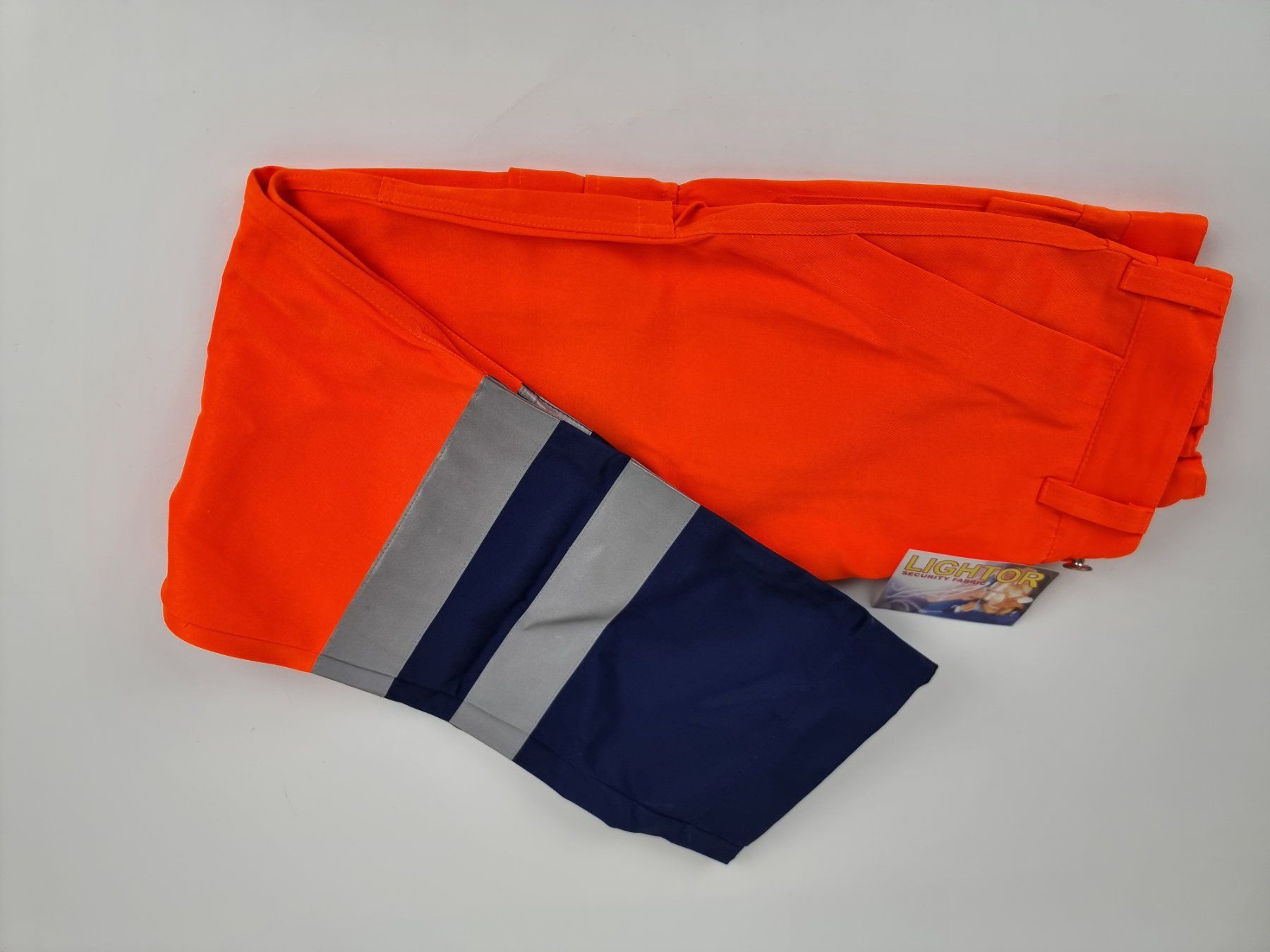 Pantalons: Arbeitshose KIWI orange – D'occasion à Urtenen-Schönbühl par Restwert_Schoenbuehl 2