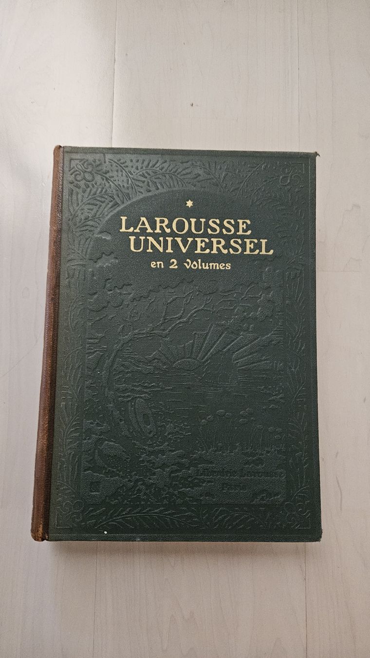 Bücher: Larousse Universel en 2 Volumes Buch – Gebraucht aus Küsnacht ZH von Lujoe88 1