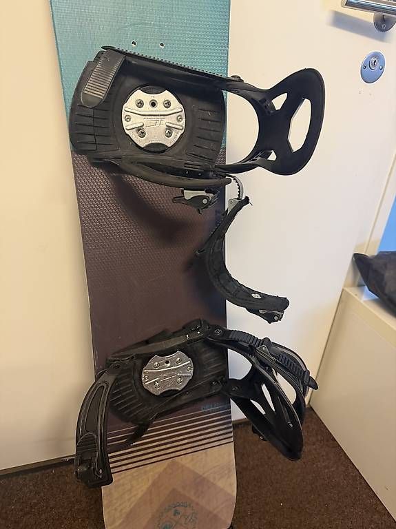 Board: Snowboard 140 cm incl. Bindung – Usato da Walchwil venduto da Bet_qyk9 4